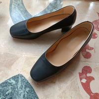 Scarpa décolleté da donna classica con tacchetto 