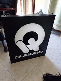 INSEGNA LUMINOSA BIFACCIALE QUADRO