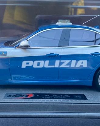 Alfa Romeo Giulia Polizia BBR 1:18