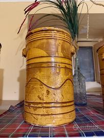Mobili, quadri, ceramiche