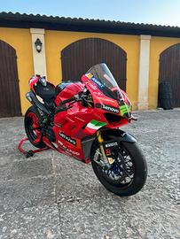 Ducati Panigale v4s 2023