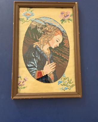 Quadro ricamato a mano con madonna