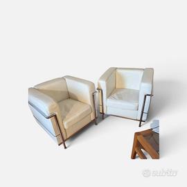 poltrone in pelle stile LC2