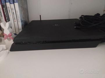 ps4 + 2 joystick + giochi 