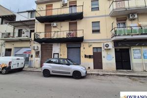 PARTANNA MONDELLO: LOCALE C/1 PIANO TERRA