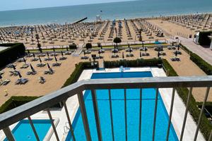 Frontemare/vista diretta mare/bilo/5pax/pza Milano