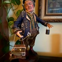 Statua di Virgilio portafortuna