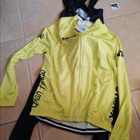 Abigliamento bici Casco/Scarpe