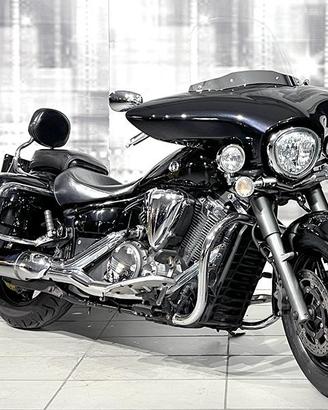 Yamaha XVS 1300 A Midnight Star