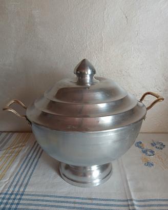 Antica zuppiera 