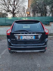 volvo xc60 anno 2017