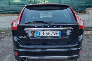 volvo xc60 anno 2017