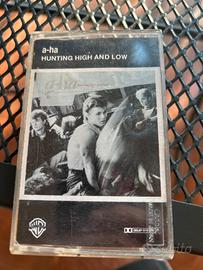 A-ha HUNTING HIGH AND LOW cassetta nastro