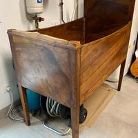 Culla antica in noce massello