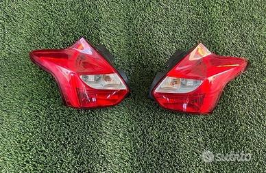 Ford Focus 2013 Stop Completi