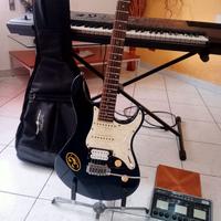 YAMAHA PACIFICA 604 W