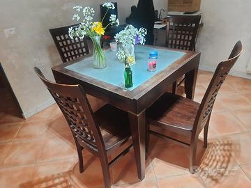 Tavolo in legno e vetro temperato e 4 Sedie