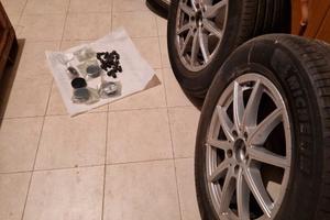 Cerchi e gomme Mercedes nuovi