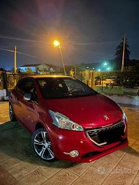 Peugeot 208 GTI 1.6 16v 200cv