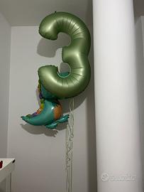 Palloncino numero 3 e dinosauro