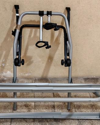 Porta biciclette posteriore.- euro 50,oo.