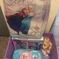 Scatola porta bambole giochi vari Frozen