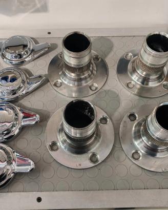 Set completo mozzi+gallettoni+dadi per cerchi 15 a