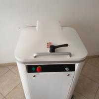 Spezzatrice semiautomatica Vitella