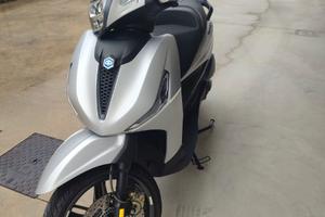 Scooter Beverly S 300