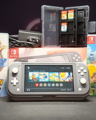 Nintendo Switch Lite + 3 Giochi + Cover + Custodia