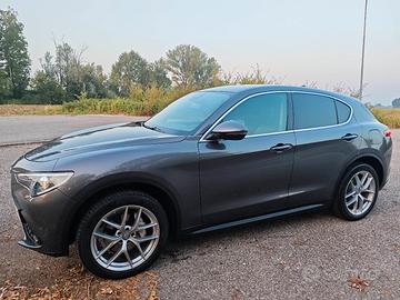 Alfa Stelvio 210cv q4 executive 