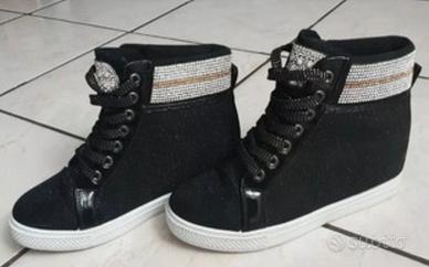 Scarpe sportive da donna