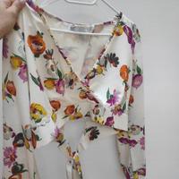 Blusa Floreale con fiocco Zara