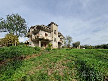 CASA INDIPENDENTE A CASTELLIRI