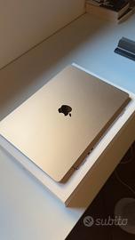MacBook Air M4 15" Starlight 16gb RAM 256 gb SSD