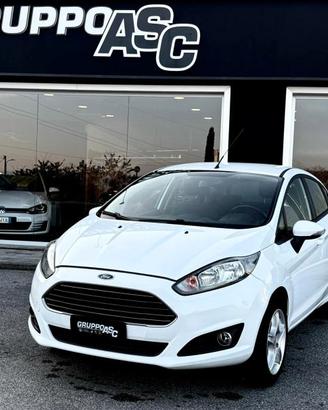 Ford Fiesta 5 Porte 1.2 BENZ 60 CV ADATTA A NEOPAT
