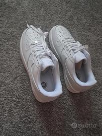 Nike Air Force 1 07 Low-Top, Bianco/42