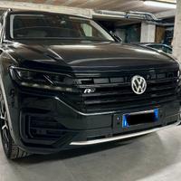 Volkswagen Touareg 3.0 v6 tdi R-Line