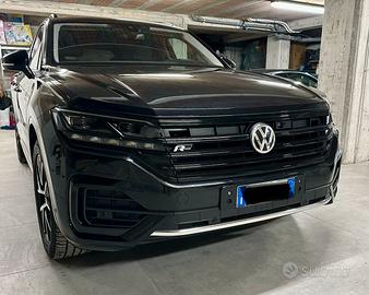 Volkswagen Touareg 3.0 v6 tdi R-Line