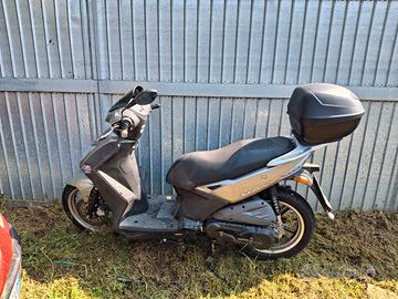 scooter 125 agility  350€ trattabili 
