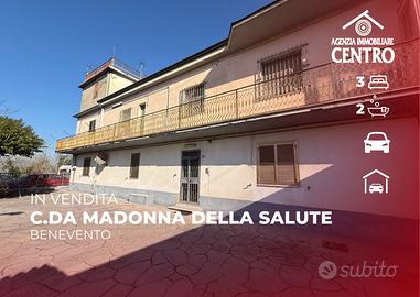 Semindipendente con spazio esterno e 2 garage