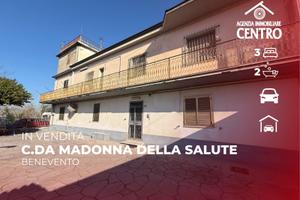 Semindipendente con spazio esterno e 2 garage