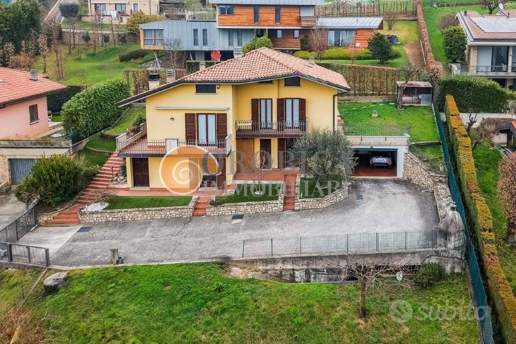 Casa – Ponteranica, Castello della Moretta - Vista 4
