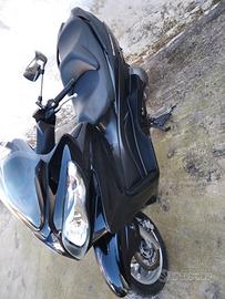 Suzuki Burgman 400 - 2007