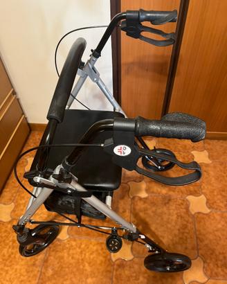 Deambulatore pieghevole in alluminio nuovo