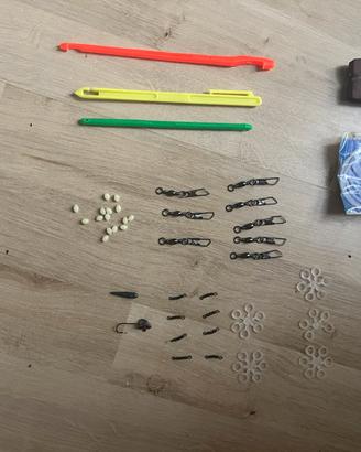 Set misto oggetti da pesca