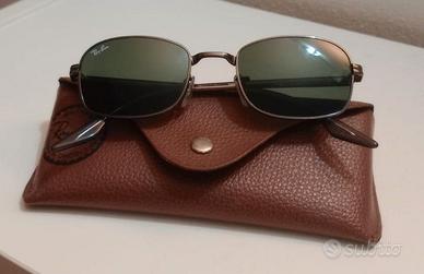 Occhiali Ray-Ban in metallo, lenti verdi, custodia