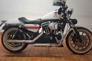 Harley Davidson  XL 883R  a CARBURATORI 