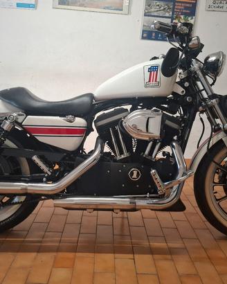 Harley Davidson  XL 883R  a CARBURATORI 