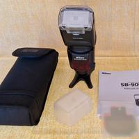 Flash NIIKON Speedlight SB 900